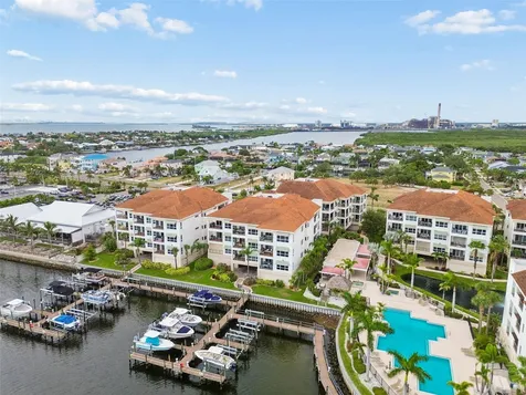 1038 Bellasol Way Apollo Beach FL 33572