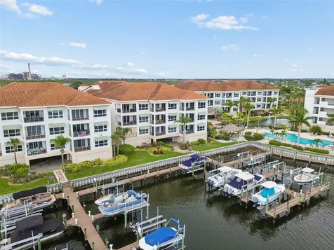 1038 Bellasol Way Apollo Beach FL 33572
