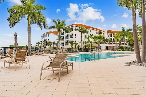 1038 Bellasol Way Apollo Beach FL 33572