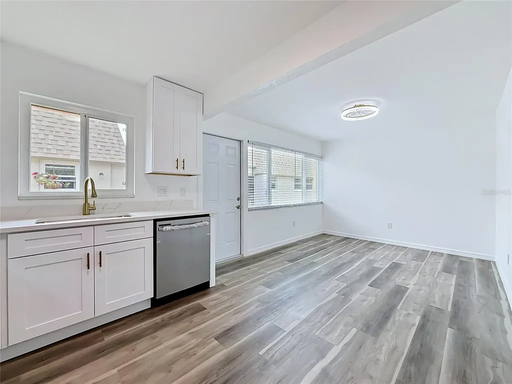 8454 Austin N Pinellas Park FL 33781