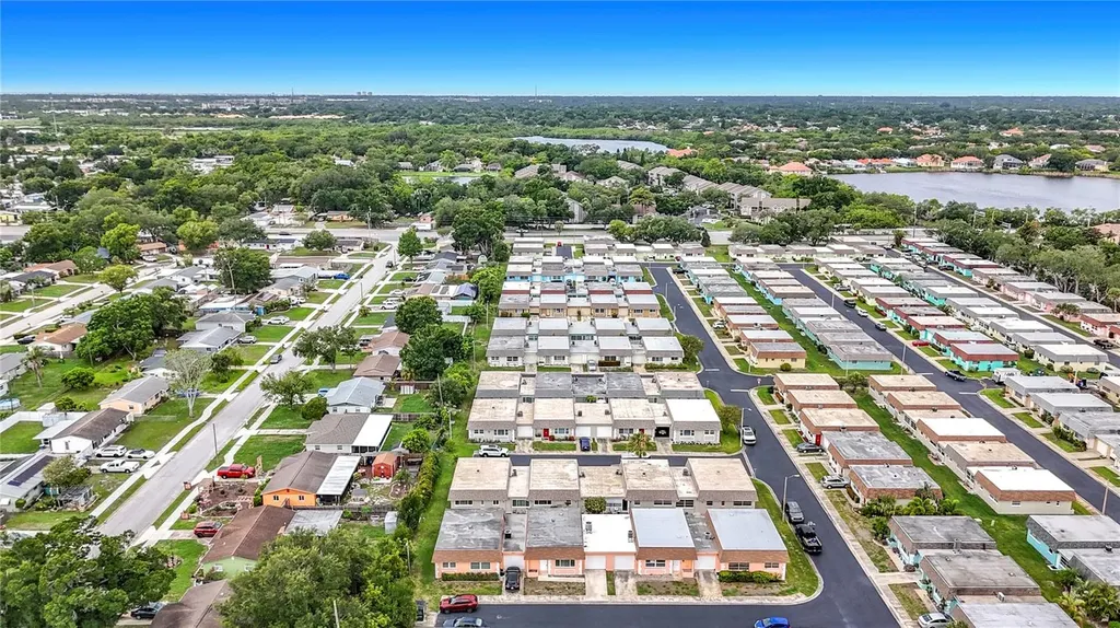 8454 Austin N Pinellas Park FL 33781