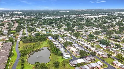 8454 Austin N Pinellas Park FL 33781