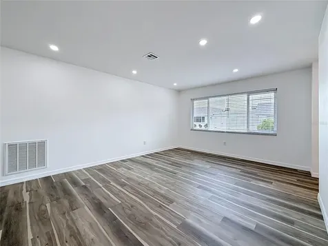 8454 Austin N Pinellas Park FL 33781