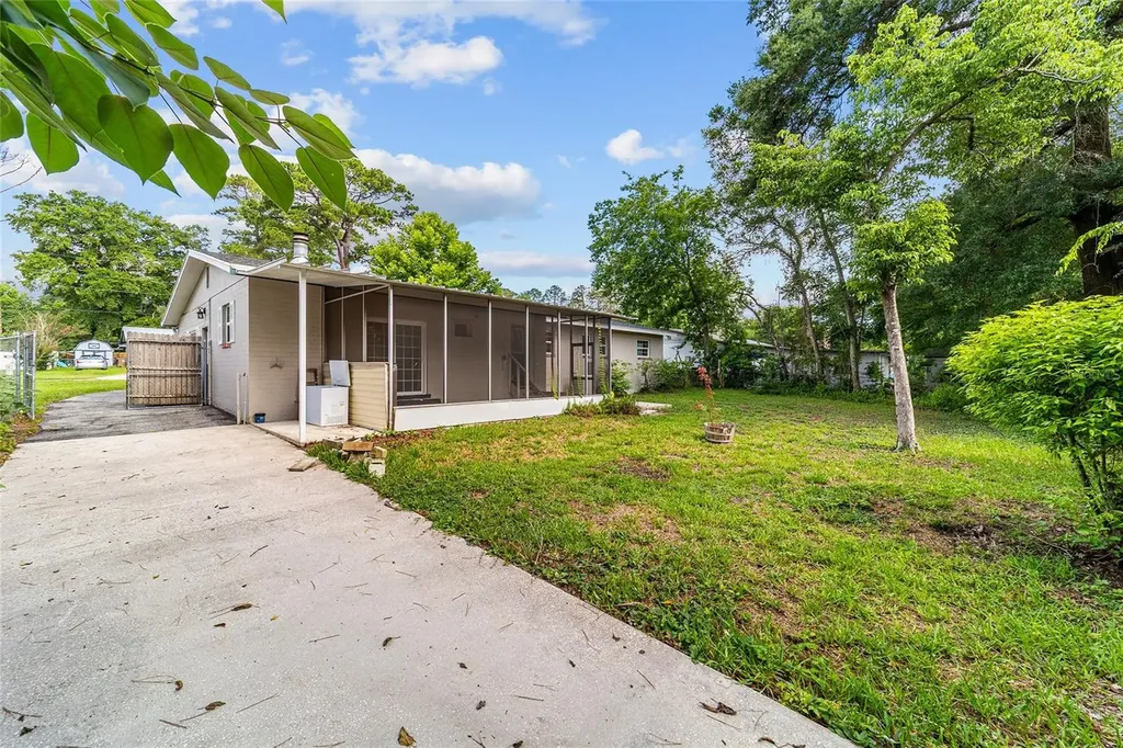 737 NE 17th Terrace Ocala FL 34470