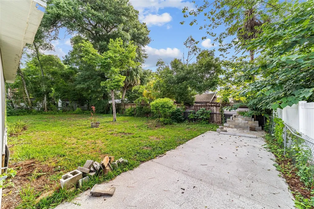 737 NE 17th Terrace Ocala FL 34470