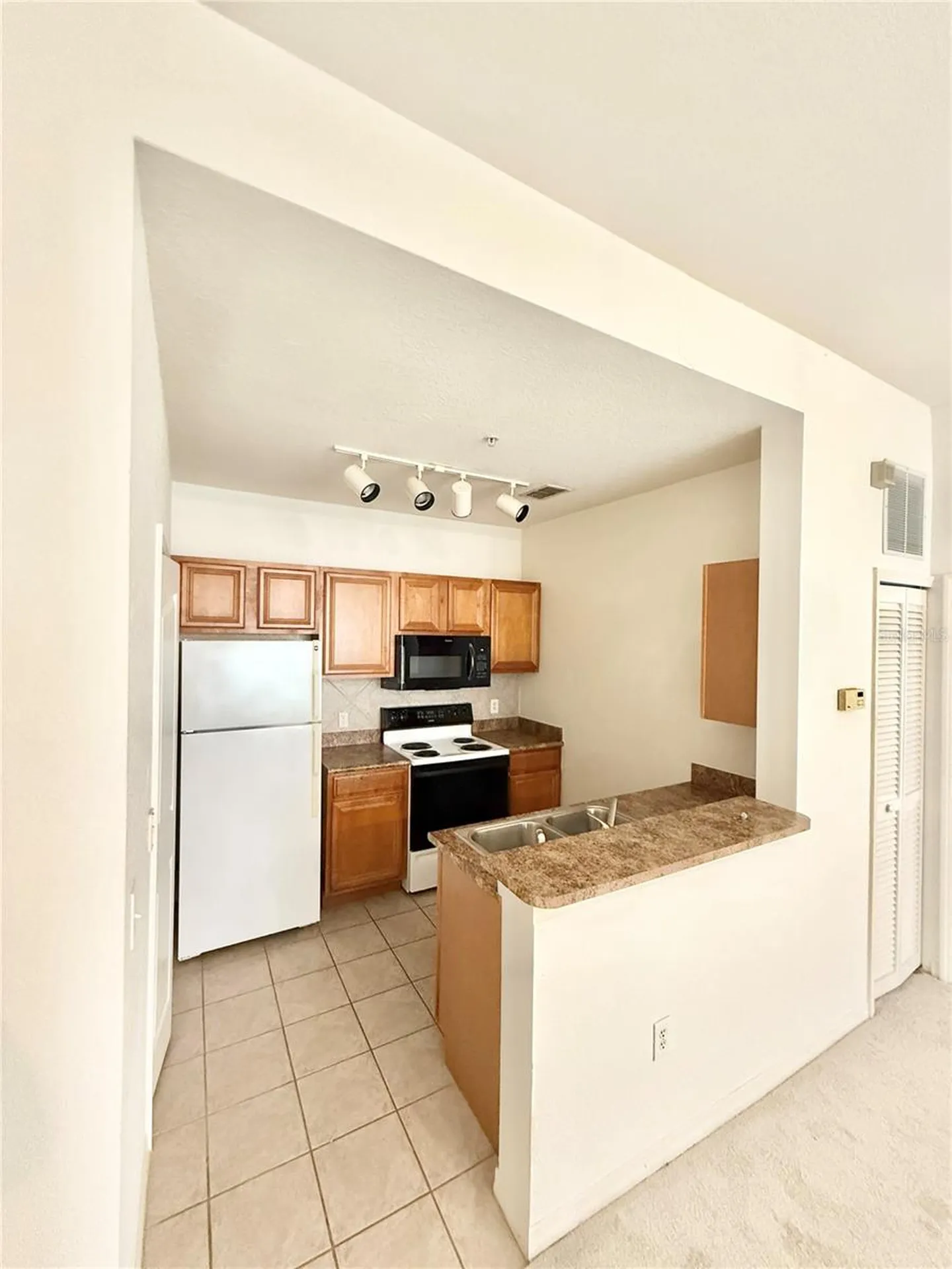 6137 Metrowest Boulevard Orlando FL 32835