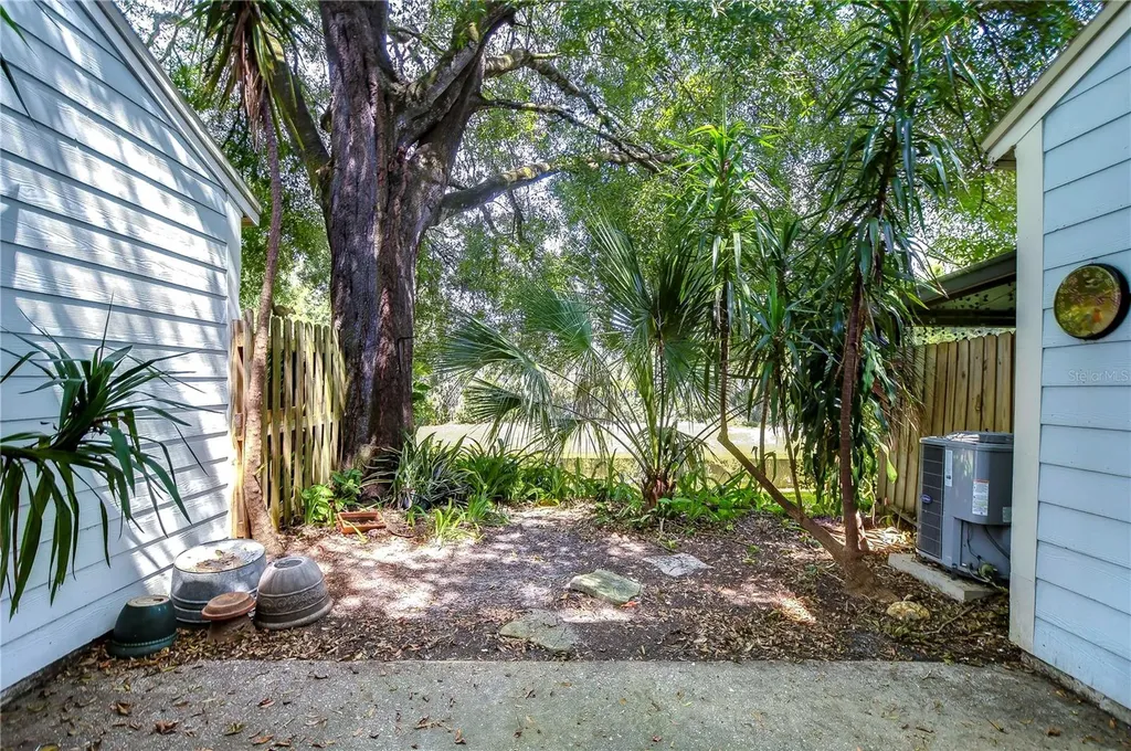 13937 Fletchers Mill Drive Tampa FL 33613
