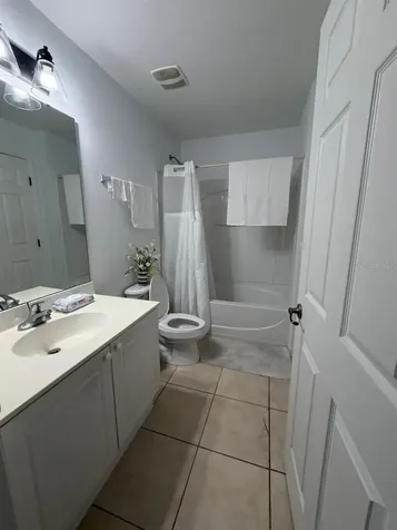 2714 Club Cortile Circle Kissimmee FL 34746