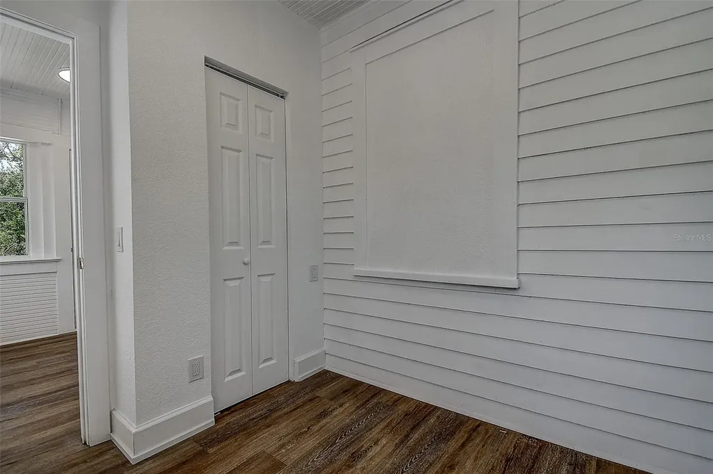 212 48th Street N St Petersburg FL 33713