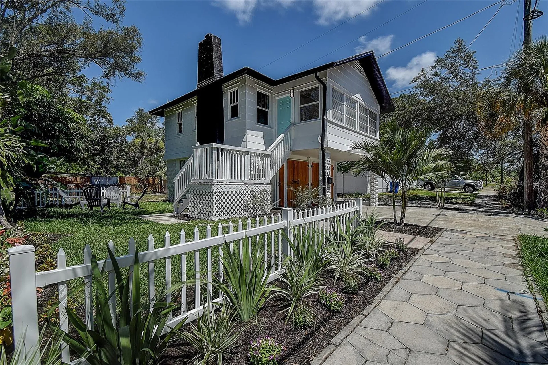 212 48th Street N St Petersburg FL 33713
