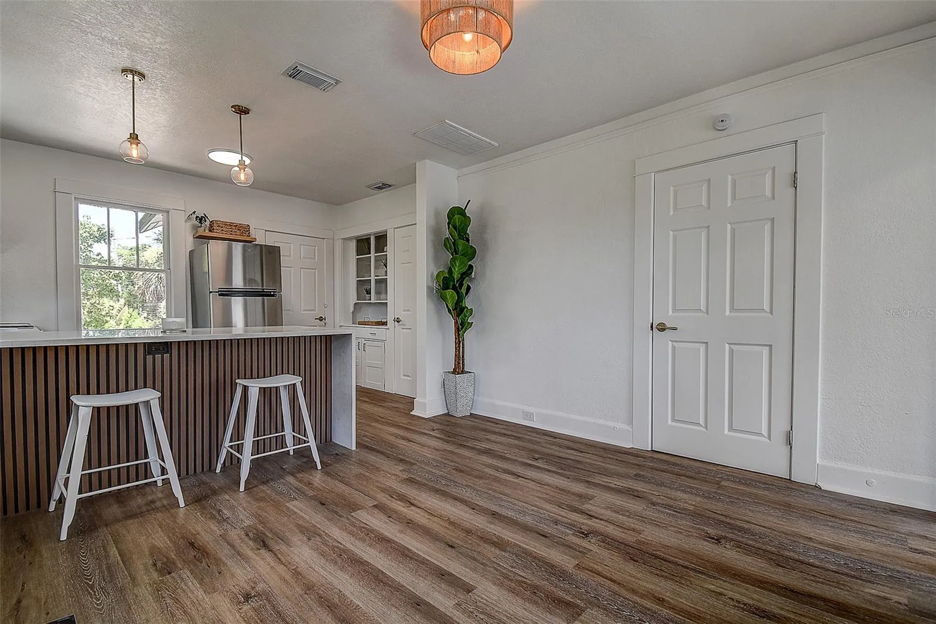 212 48th Street N St Petersburg FL 33713