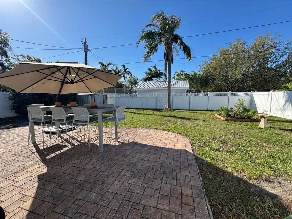 11 N Crest Avenue Clearwater FL 33755
