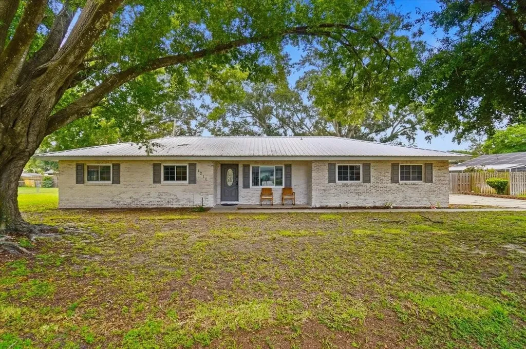 1210 Carol Avenue Auburndale FL 33823