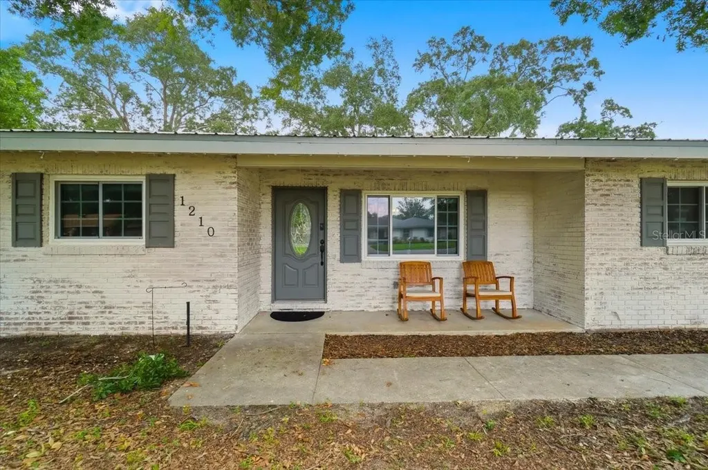 1210 Carol Avenue Auburndale FL 33823