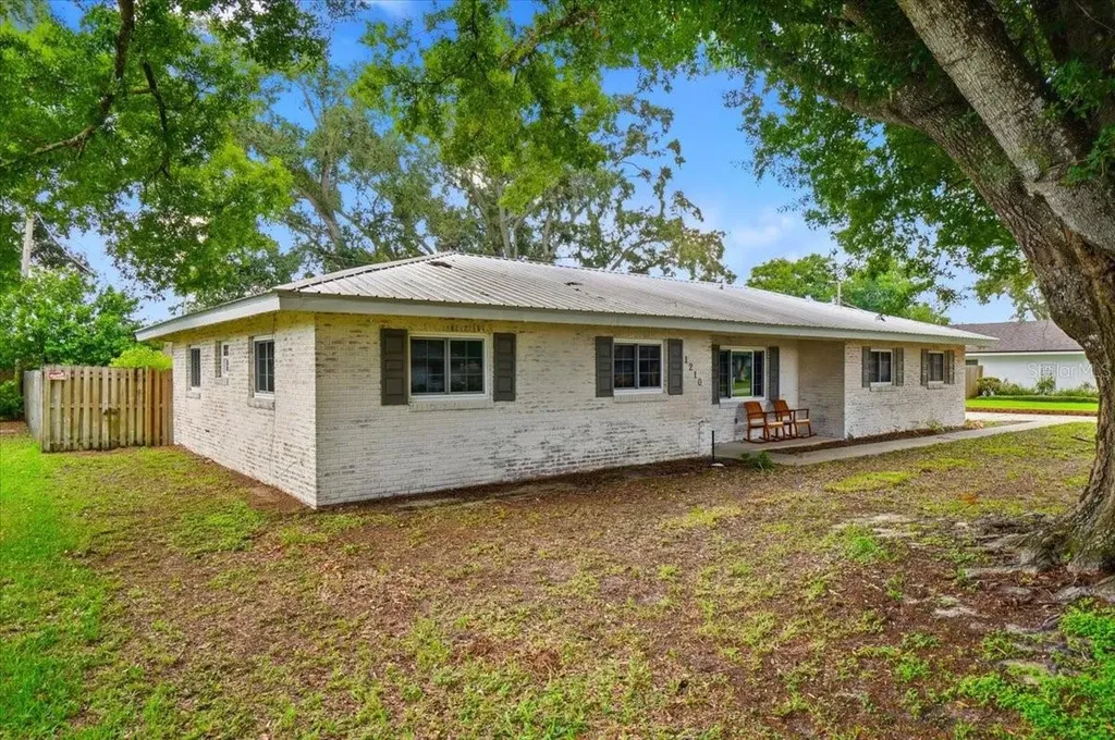 1210 Carol Avenue Auburndale FL 33823