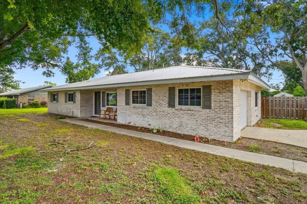 1210 Carol Avenue Auburndale FL 33823