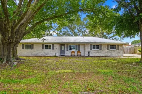 1210 Carol Avenue Auburndale FL 33823
