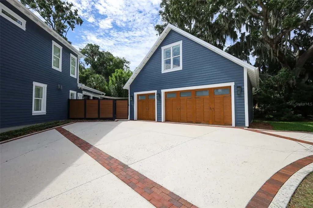 20 W Crest Avenue Winter Garden FL 34787
