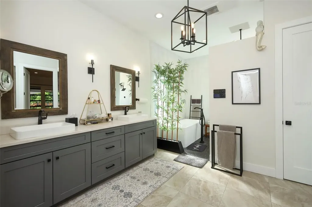 20 W Crest Avenue Winter Garden FL 34787