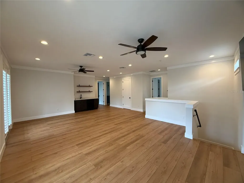 20 W Crest Avenue Winter Garden FL 34787