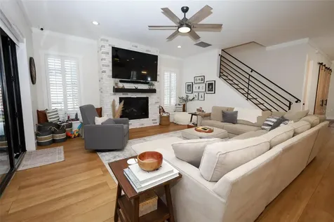 20 W Crest Avenue Winter Garden FL 34787
