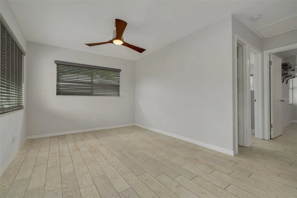 710 50th Avenue N St Petersburg FL 33703