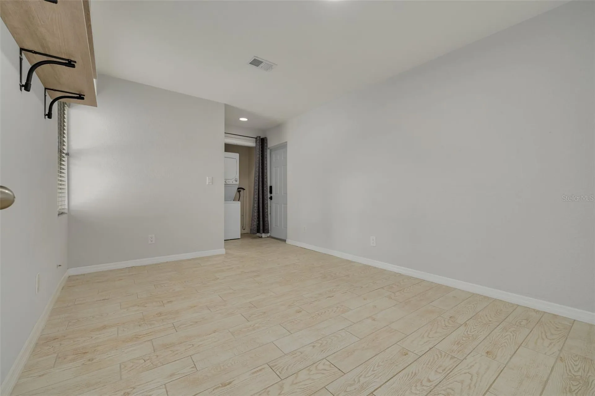 710 50th Avenue N St Petersburg FL 33703