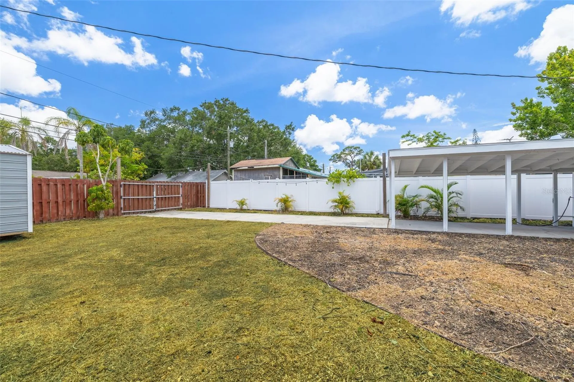710 50th Avenue N St Petersburg FL 33703