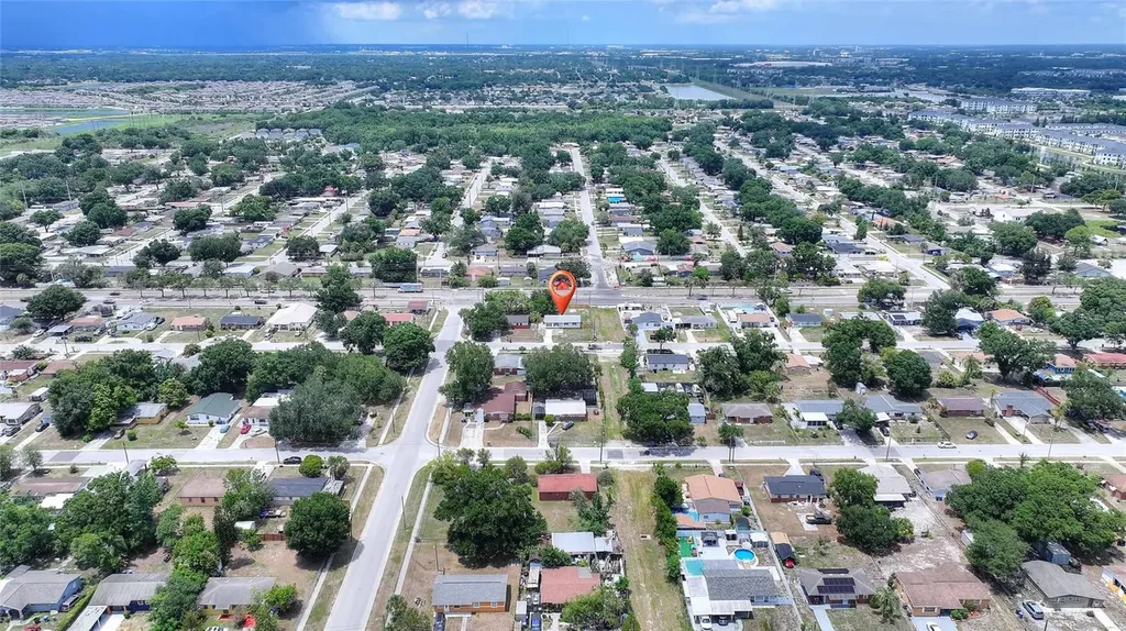 8204 Allamanda Avenue Tampa FL 33619