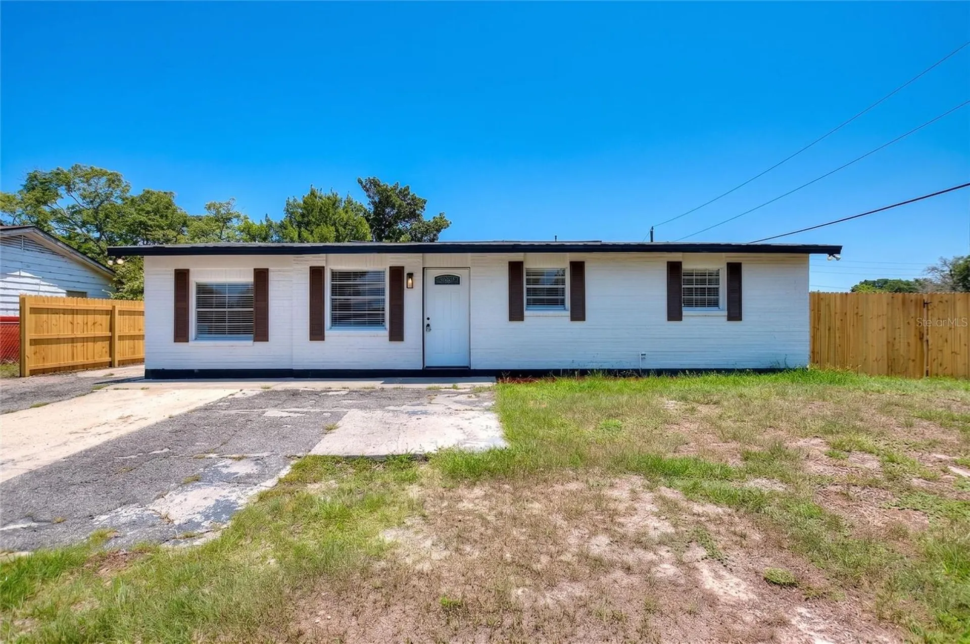 8204 Allamanda Avenue Tampa FL 33619