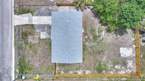 8204 Allamanda Avenue Tampa FL 33619