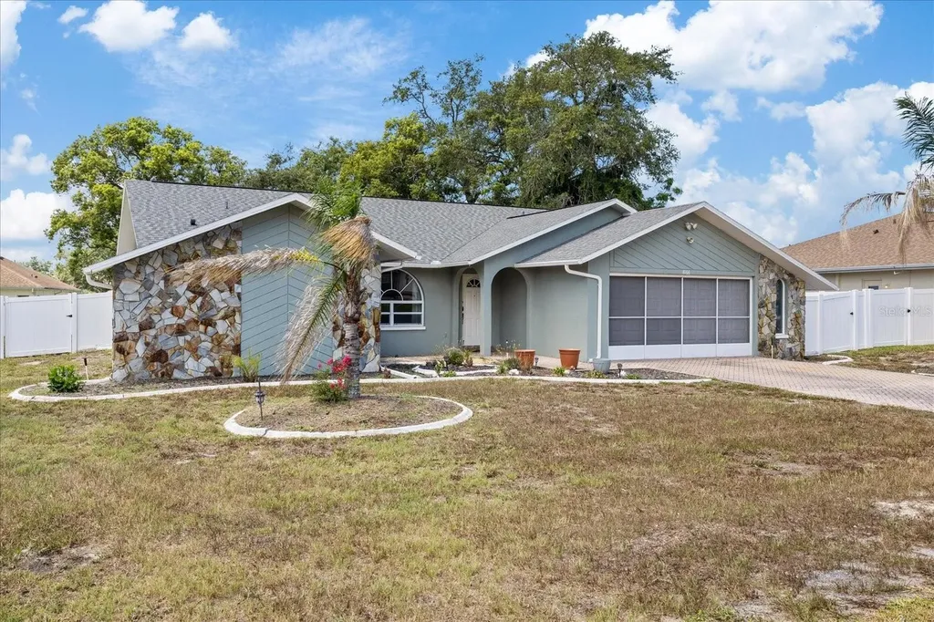 8166 Winding Oak Lane Spring Hill FL 34606