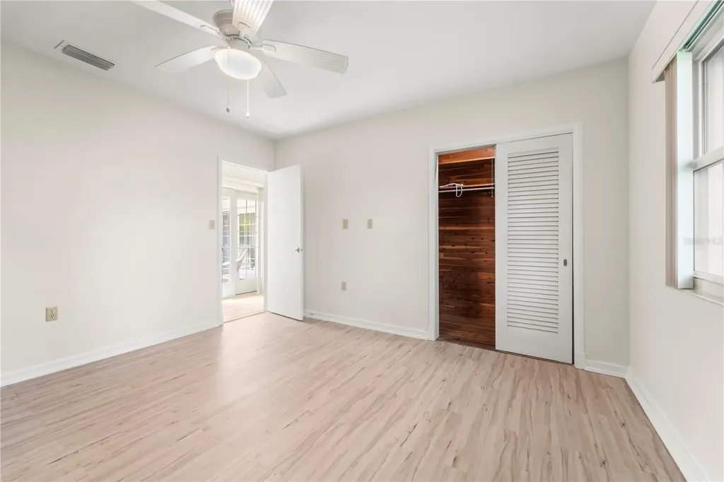 725 61st Street N St Petersburg FL 33710