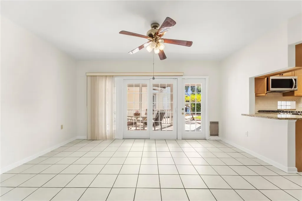 725 61st Street N St Petersburg FL 33710