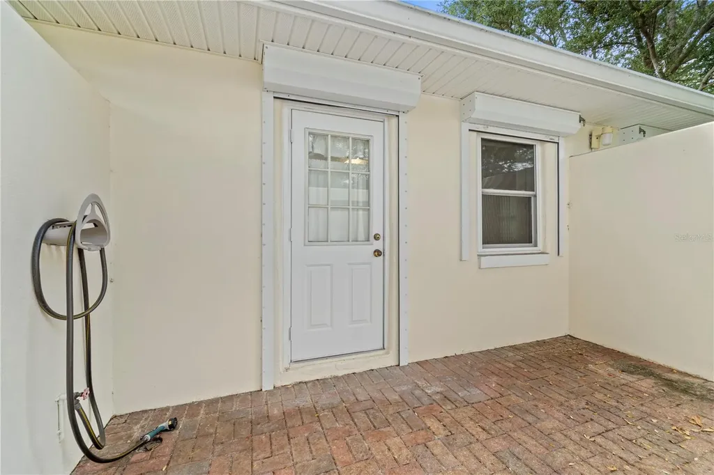 725 61st Street N St Petersburg FL 33710