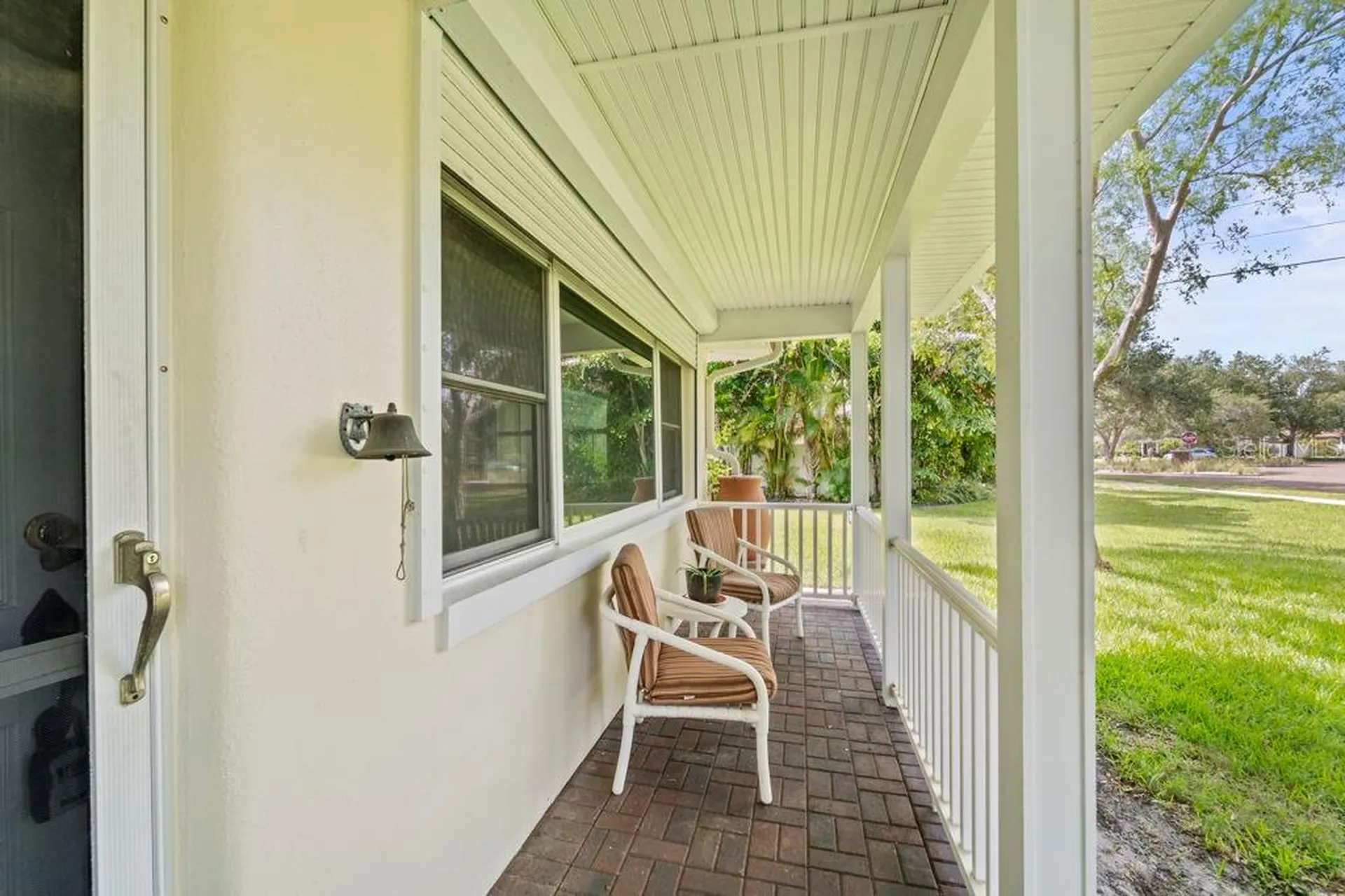 725 61st Street N St Petersburg FL 33710