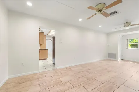 725 61st Street N St Petersburg FL 33710