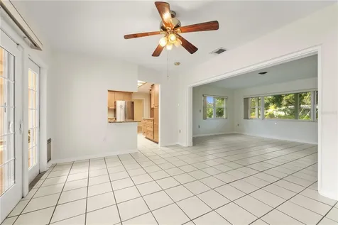 725 61st Street N St Petersburg FL 33710