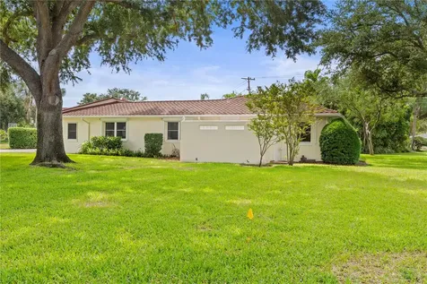 725 61st Street N St Petersburg FL 33710