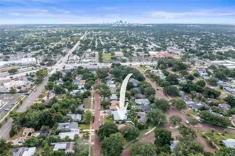 725 61st Street N St Petersburg FL 33710