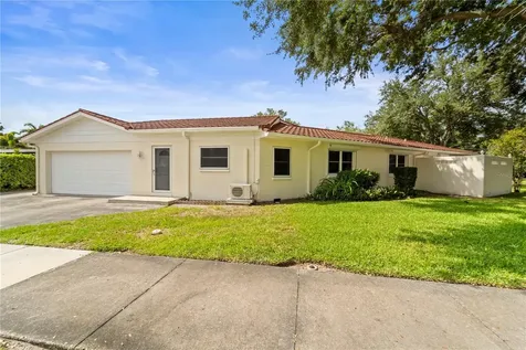 725 61st Street N St Petersburg FL 33710