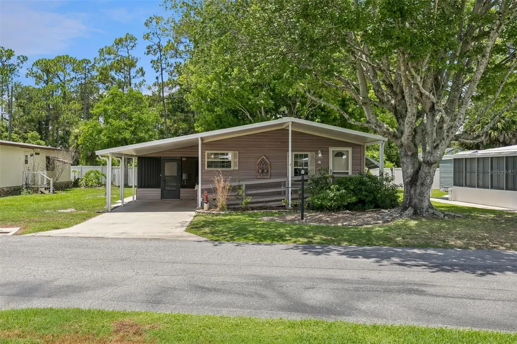 938 Blue Heron Boulevard Osteen FL 32764
