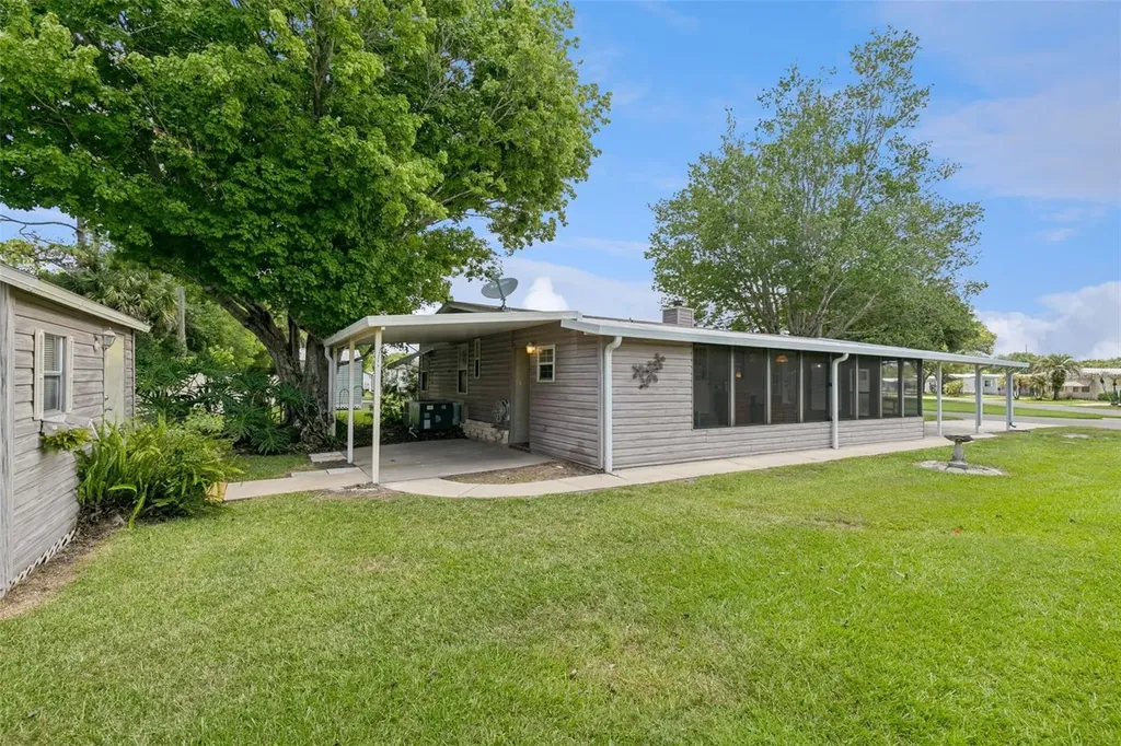938 Blue Heron Boulevard Osteen FL 32764