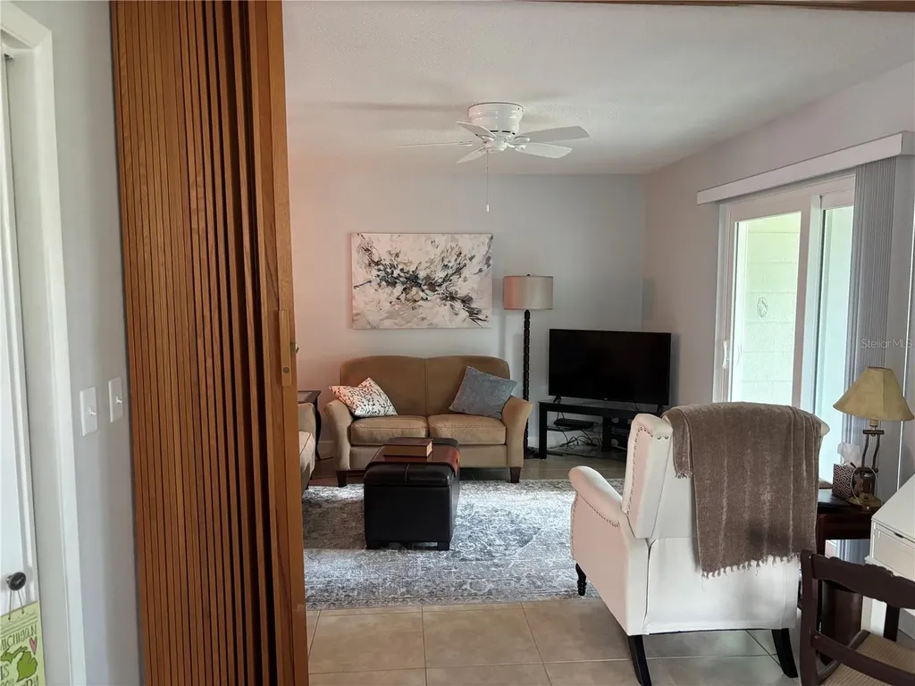 668 Park Circle Bradenton FL 34207