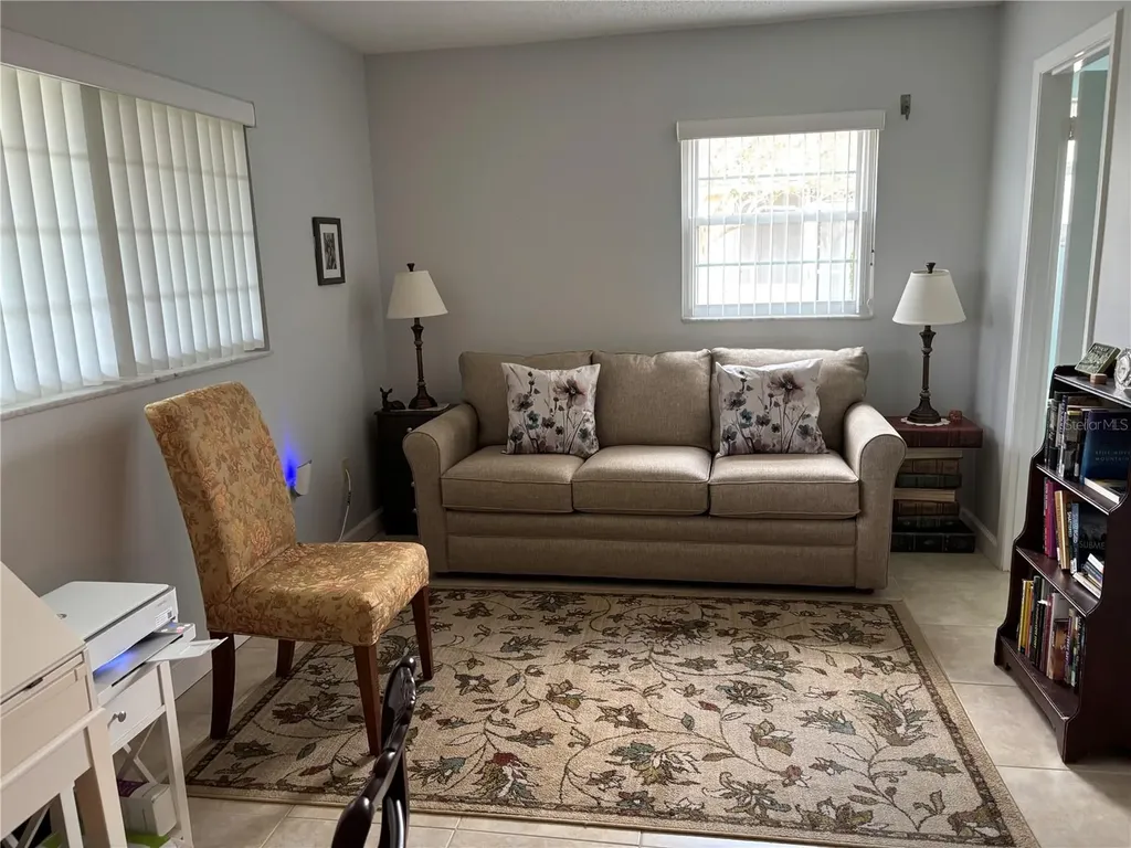 668 Park Circle Bradenton FL 34207