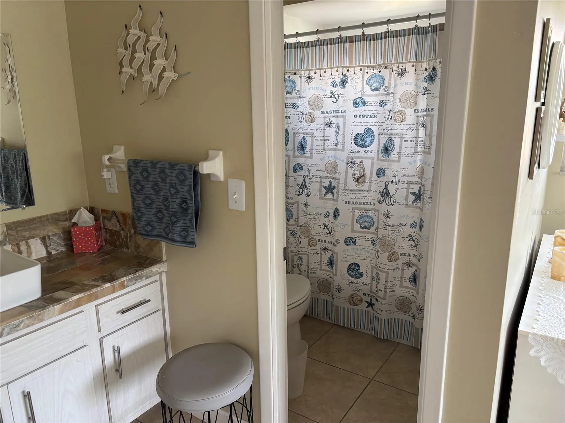 668 Park Circle Bradenton FL 34207