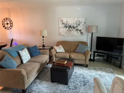 668 Park Circle Bradenton FL 34207