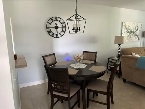 668 Park Circle Bradenton FL 34207