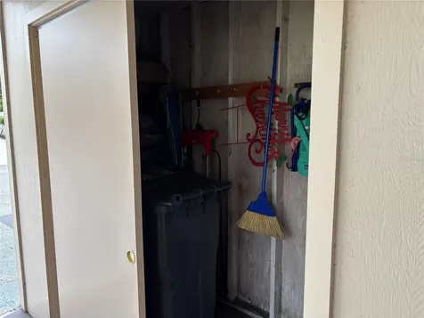 668 Park Circle Bradenton FL 34207