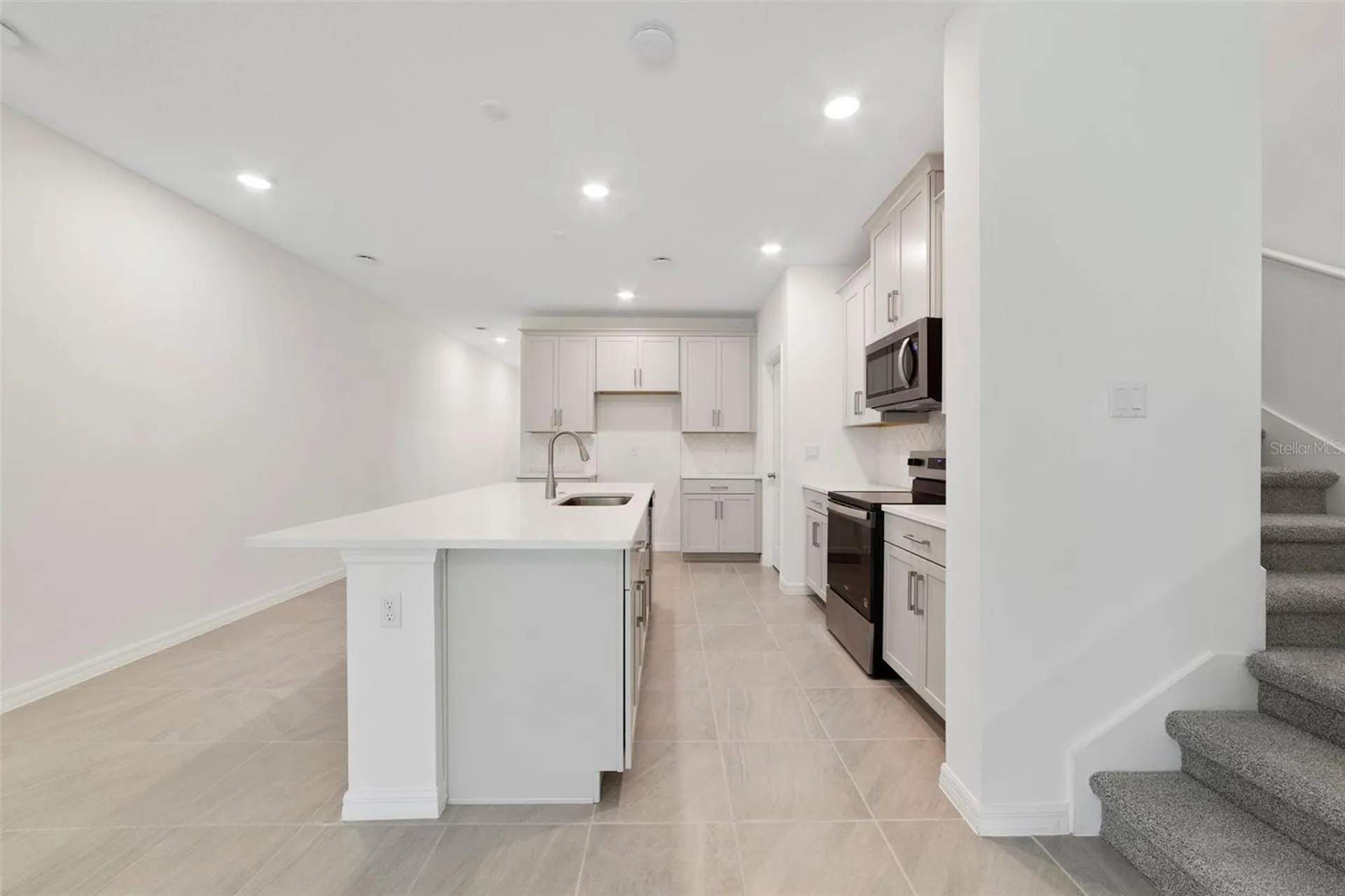 1657 Greenleaf Woods Cove Oviedo FL 32765